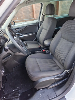 opel zafira 2018 - imagine 9