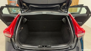 ** Volvo V40 ** - imagine 4