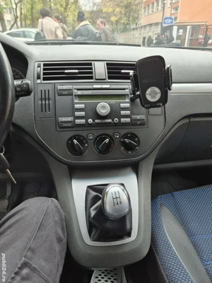 Vand autoturism Ford C Max an fabricatie2006 km267000 cauciucuri iarna vara cu  genti pret 1800 euro