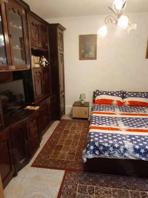 Inchiriez camera frumosa si spatioasa la vila