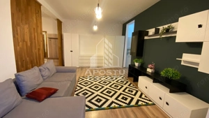 Apartament 2 camere,centrala proprie, loc parcare, zona Giroc