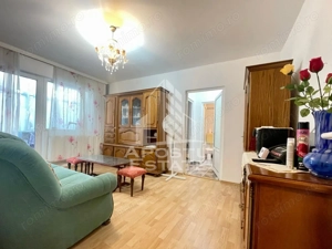 Apartament 2 camere - zona Vlaicu - imagine 2