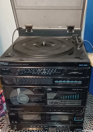 musical combine with vintage CD, double cass. radio and pick-up