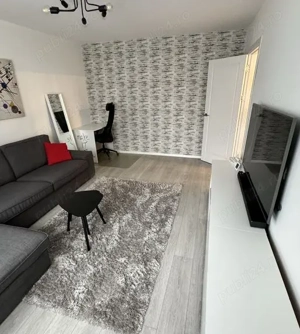 Central langa sediul BCR ofer chirie Ap 2 camere + centrala gaz