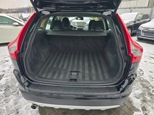Volvo XC60 2.0 Diesel - imagine 12