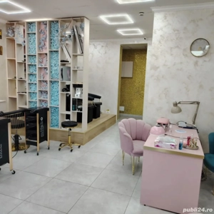 Închiriez post coafor si manichiură-pedichiură  - imagine 3