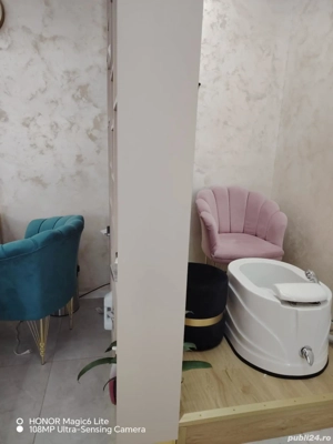 Închiriez post coafor si manichiură-pedichiură  - imagine 10