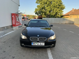 BMWSeria 5 , E60 , facelift cu distribuția în față 