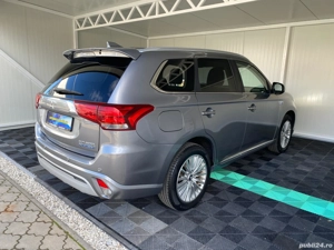 Mitsubishi Outlander Hybrid 135 CP 2019 4x4 - imagine 14