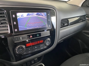 Mitsubishi Outlander Hybrid 135 CP 2019 4x4 - imagine 9