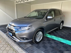 Mitsubishi Outlander Hybrid 135 CP 2019 4x4 - imagine 10