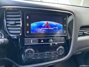 Mitsubishi Outlander Hybrid 135 CP 2019 4x4 - imagine 15
