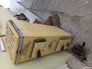 Vând sobă pe lemne