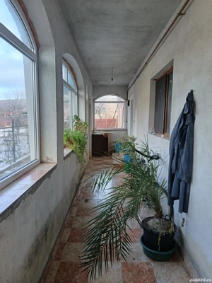 Casa parter+1 Răzvad, la 7 km de Târgoviște (Dâmbovița), conectată la apă, gaz, curent - imagine 2