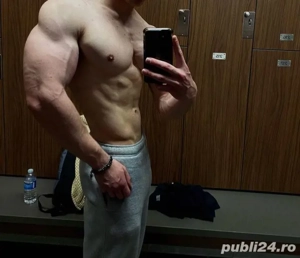 Imi caut o relație serioasă cu o stăpâna, sunt sclav supus 