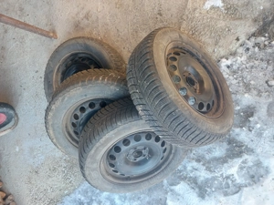 Anvelope cu tot cu jante.