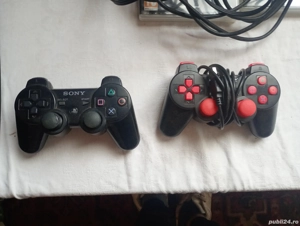 Vând PS3 cu 5 jocuri 2 Manete  - imagine 3