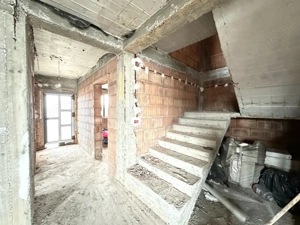 Duplex la roșu, 5 camere, 127 mp utili 305 mp teren - Dumbravita - imagine 11