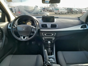 vând Renault megane  - imagine 2