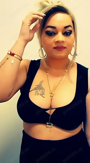 Transexuala reala nu travestita  fak si show web 