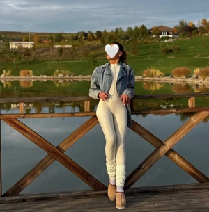 Emma  , doar pe WhatsApp