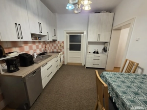 Apartament spatios la casa.