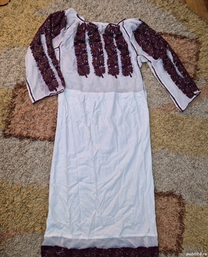 vând rochii traditionale  - imagine 3