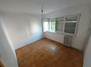 Vand apartament 3 camere,etaj 1din 4,centrala proprie,Govandari-disponibil imediat - imagine 6
