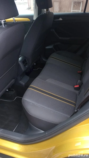 Vând Volkswagen T-Roc  - imagine 4