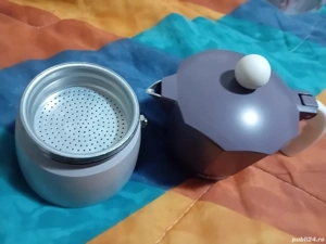 espressor cafea pentru aragaz nouă 3 cesti marca pantone 
