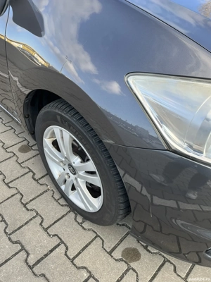 Toyota Auris 2011, 1.6 benzina - imagine 9