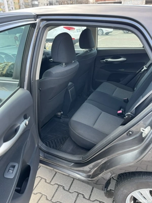 Toyota Auris 2011, 1.6 benzina - imagine 6
