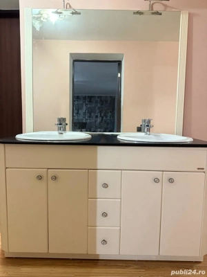 Vand mobilier de baie