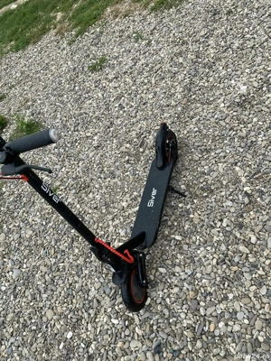 Vind trotinetă electrică siver 