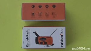 kit urgenta - 3 in 1 radio lanterna incarcator cu manivela si solar - imagine 2