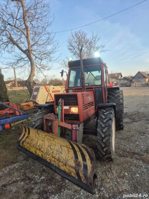 Tractor 4x4 Fiat 680 DT cu lama de zapada