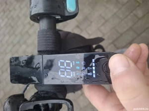 Trotinetă electrică AMG de la Mercedes - imagine 3