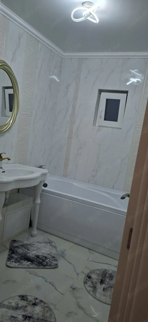 Închiriez apartament 2 cam.Loc. Roman .Sunt  proprietar. - imagine 2