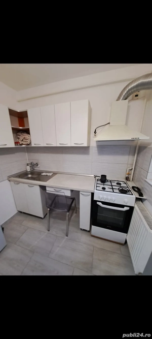 închiriez  Garsoniera 