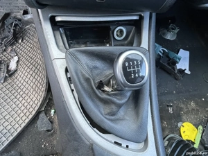 Dezmembrez BMW Seria 1 E87 LCI 116i 90kW 122CP an 2008 - imagine 5