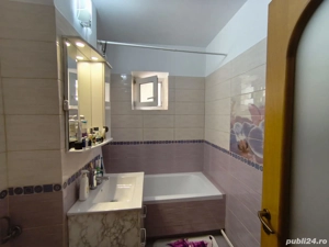 Vând apartament cu 3 camere Strada Privightorii  - imagine 5