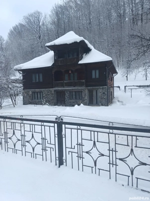 Casă tradițională din piatră și lemn, 200 mp utili, teren 850 mp   Cavnic