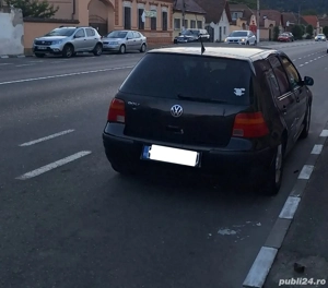 vând golf 4 pentru dezmembrări 