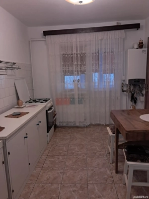 Proprietar închiriez apartament cu 3 camere decomandat si utilat cu centrala proprie!! Brazda lui No - imagine 2
