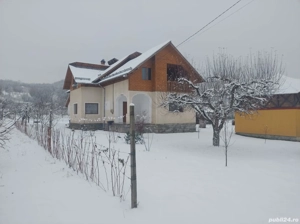  Casa pretabila agroturism, pensiune , casa de vacanta , azil batrani  , teren intravivan 5100 MP