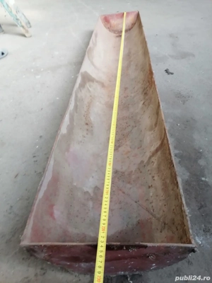 Vând hrănitoare porci 