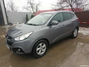 Vând Hyundai Tucson IX35 impecabil  - imagine 4
