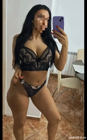 Buna! Deplasarii fac si party! 