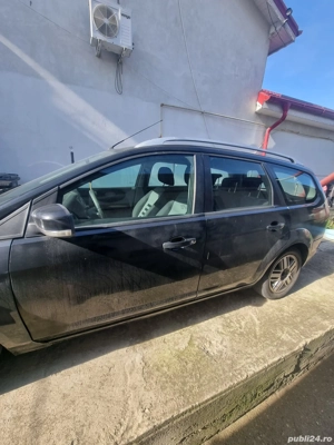 Dezmembrez ford focus 2 1,6 tdci an 2009 - imagine 3