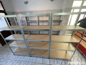 Rafturi metal cu polițe 